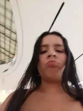 Chatroom XXX en direct de Julieth_hot-69