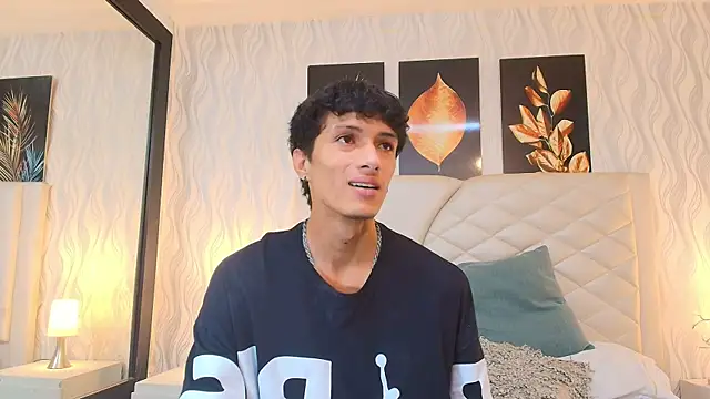 Lean_Portmann Live XXX chat