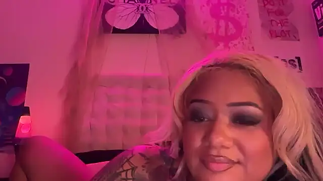 AveryLeeLane's Webcam Show