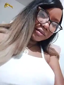 Czat XXX na żywo – EmmilyRosee