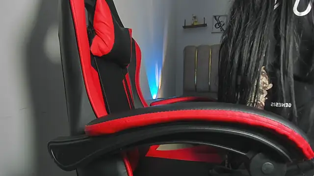 Chat +18 de BellaaStorm ao vivo