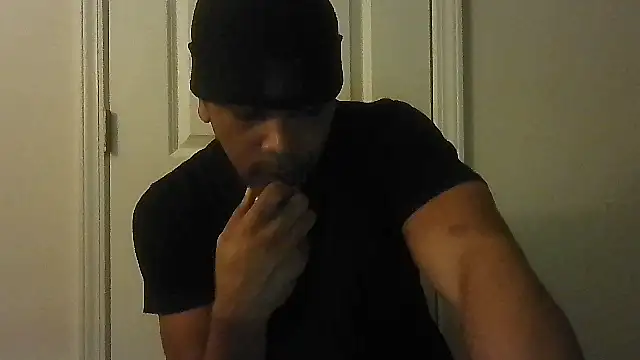 bigboytoy912's Live XXX Chat