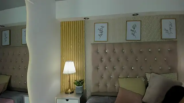 دردشة KamyGlam الجنسية المباشرة
