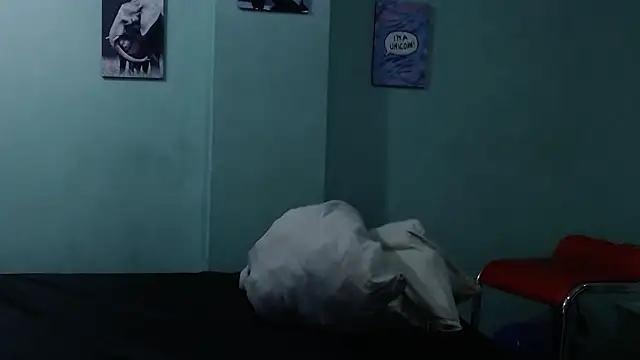 XXX chat uživo modela Starlin_Kane