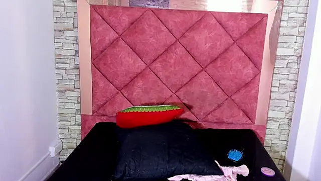 Perlaa_smith élő XXX-chatje