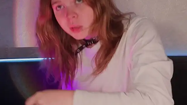 Chat XXX ao vivo de AliseKitt