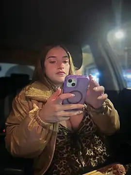 Chat +18 de Jessysammy ao vivo