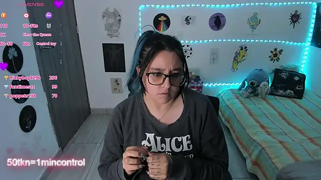 Chat XXX en directo de Cherry_blush_