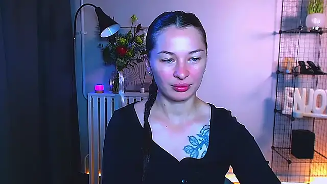 دردشة AlexaSven الجنسية المباشرة