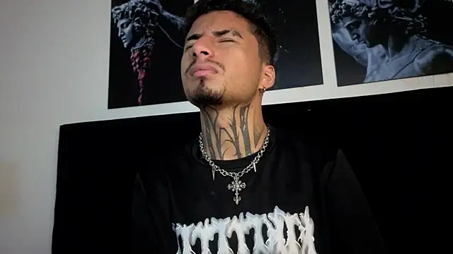 JuanCamiilo_66's Live XXX Chat
