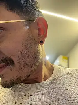 Czat XXX na żywo – andrewlopezz