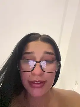Živý XXX chat Hhannachiki