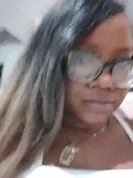 EmmilyRosee Live XXX-Chat