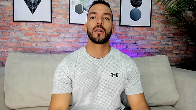 mike-collinss Live XXX Chat
