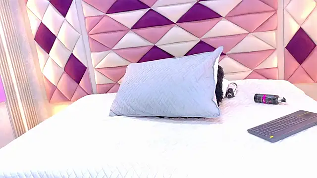 samirths_boy_ élő XXX-chatje