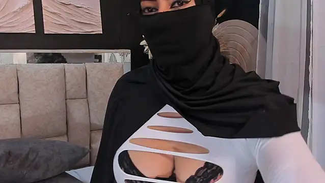 Qamar_Khalifa XXX чат на живо