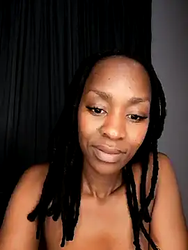 chocolatehotwife Show in webcam