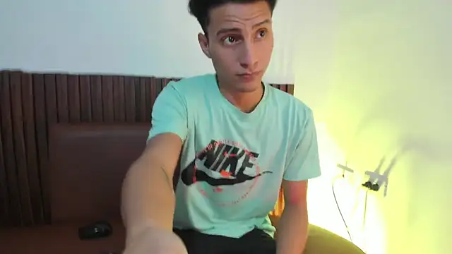 XXX chat uživo modela choco_dick_