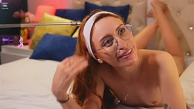 caroline_adams_'s Live XXX Chat