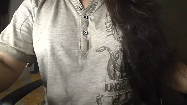 queen_angel67 Adlı Modelin Canlı XXX Sohbeti