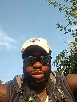 MoonlikePolicy727's Webcam Show