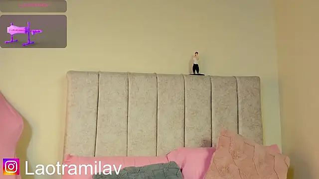 MilaVelour Adlı Modelin Canlı XXX Sohbeti