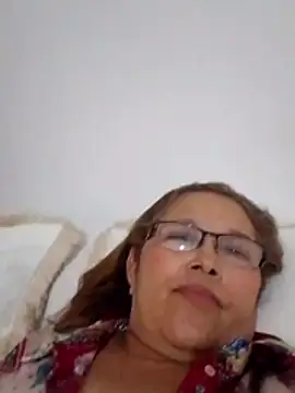 Chat +18 de Cessi50 ao vivo