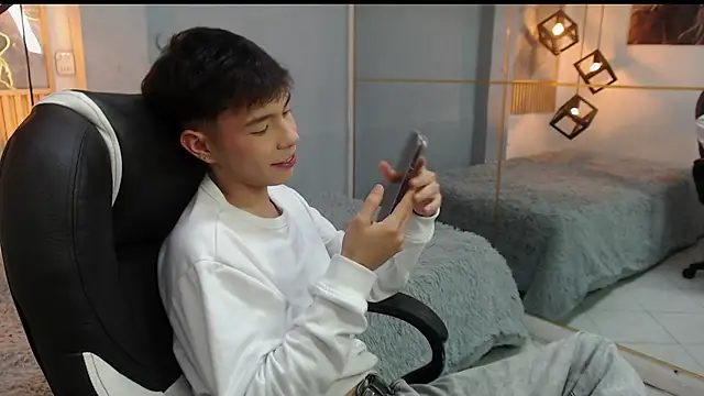 ash_ka XXX чат на живо