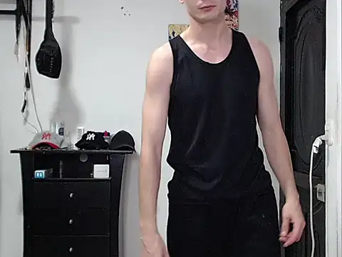 Zac_Efront – Naživo XXX chat