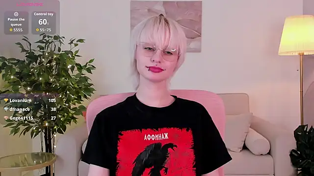 LauraDiazz's Live XXX Chat