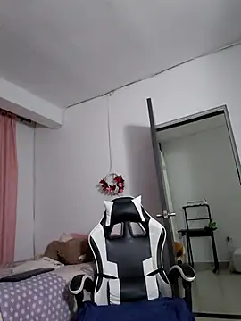 XXX chat uživo modela __Emma__11__Lecat_