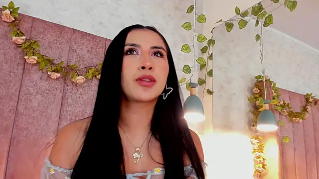 دردشة AnyaJay الجنسية المباشرة