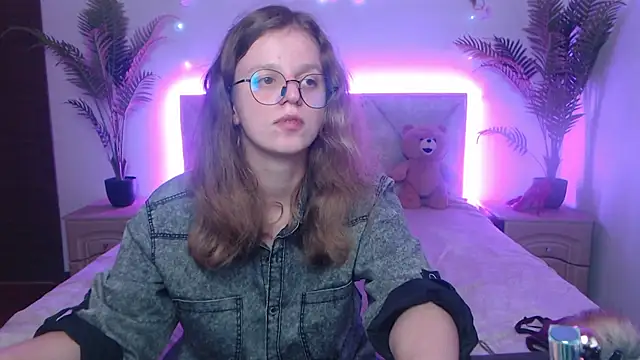 AnniBrown_ XXX чат на живо