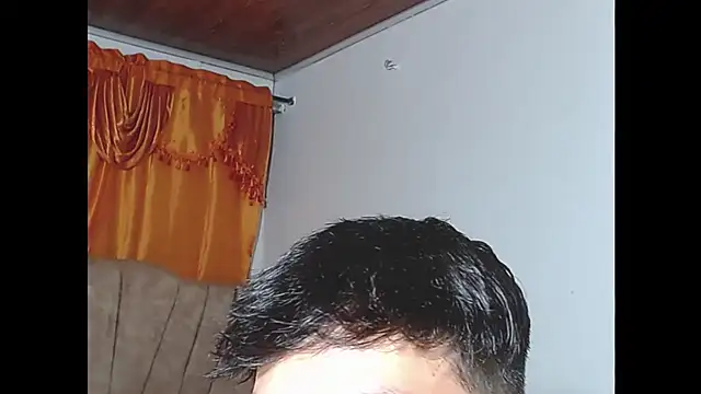 rowanbign Live XXX chat
