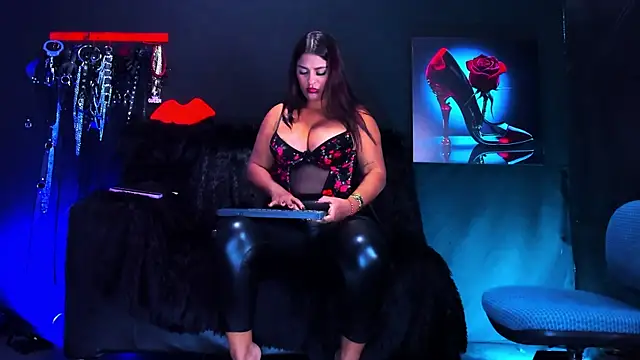 Онлайн чат XXX SharoonStone