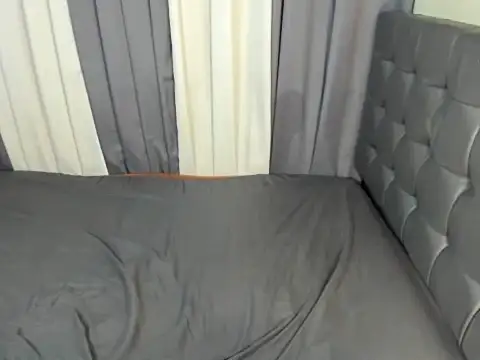 Haileyfoxx 现场XXX聊天