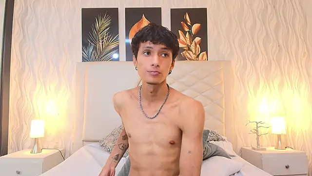 Lean_Portman live XXX chat