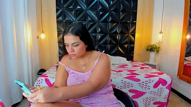 Veyra_Thaliaa Adlı Modelin Canlı XXX Sohbeti