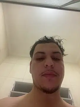 XXX chat uživo modela wenderpinho