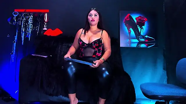 دردشة SharoonStone الجنسية المباشرة