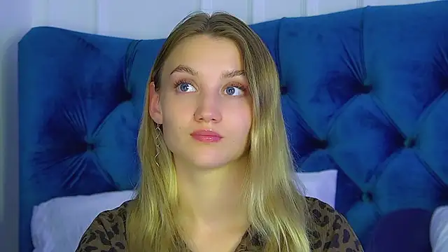 StacyEvances' Live XXX Chat