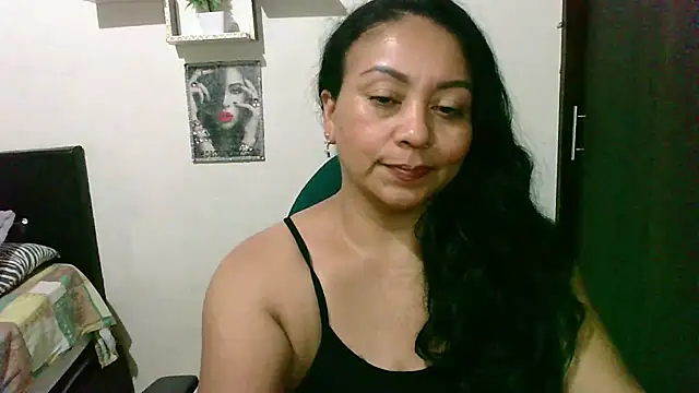 Онлайн чат XXX zaray_bella