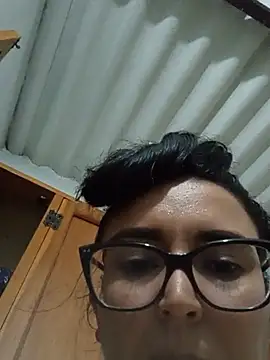 IsaxFox03 Live XXX-Chat
