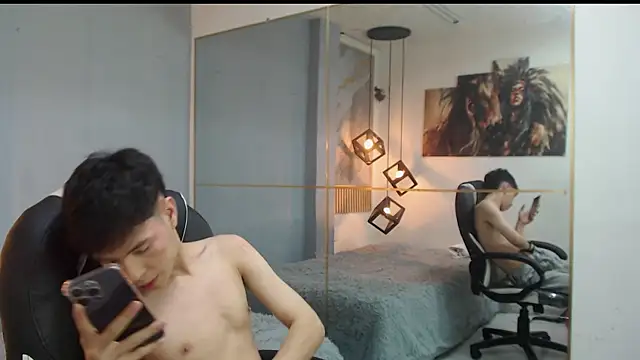 ash_ka élő XXX-chatje