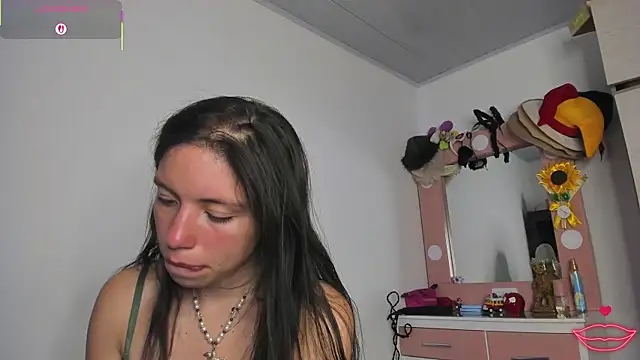 צ'אט XXX בשידור חי של katty_snow