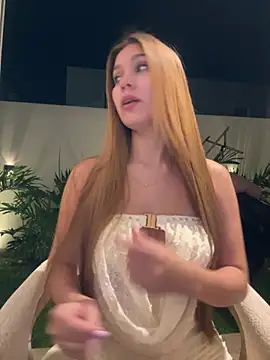 Nikii__: απευθείας συνομιλία ΧΧΧ