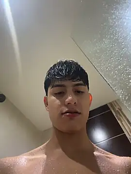 XXX chat uživo modela Lander_Cruz