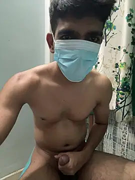 Naughtytomboy78 网络视讯表演