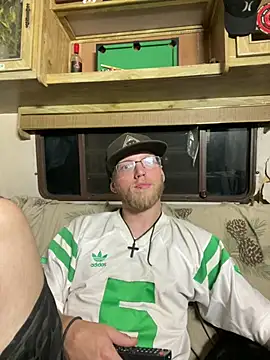 Silusgrain Live XXX chat