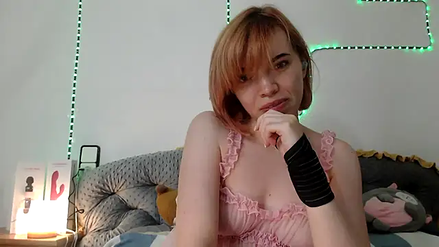 olivka-flower Adlı Modelin Canlı XXX Sohbeti